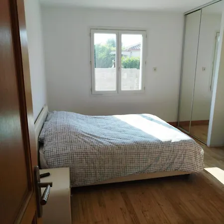 בית נופש Maison De Avec Piscine *